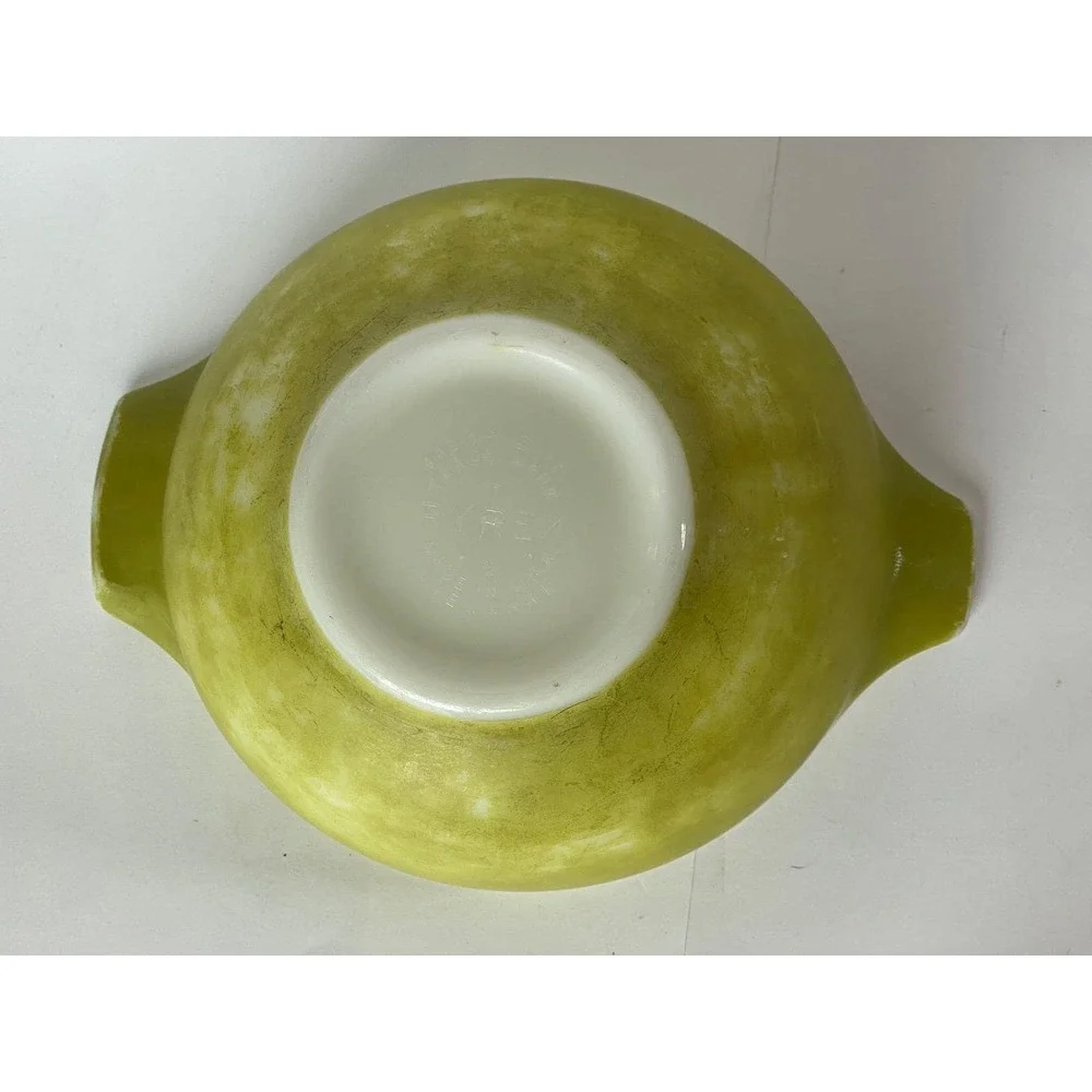 Vintage Pyrex Verde Green #442 Cinderella Mixing Bowl 1.5 Qt Avocado Mid-Century